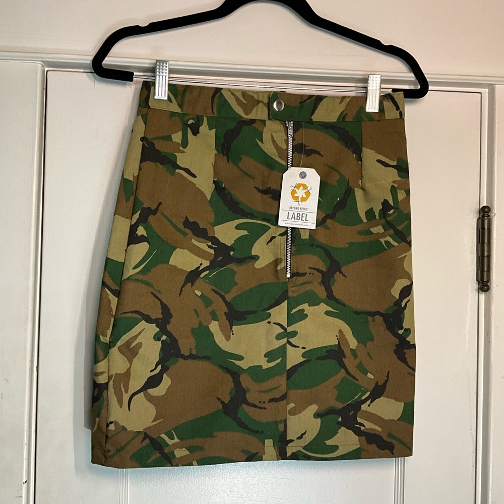 Beyond Retro Vintage Camo Mini Skirt